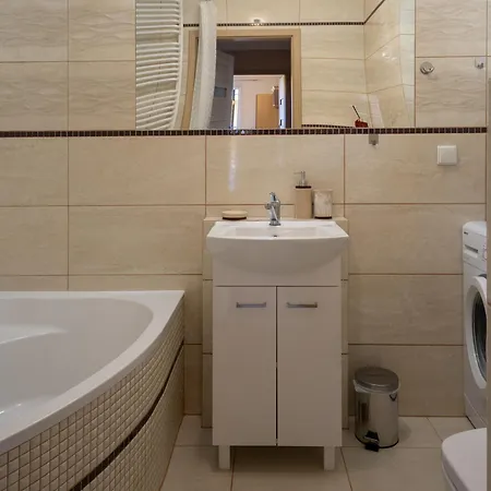 Gaj Comfort With Balcony & Ac Properunit * Wroclaw